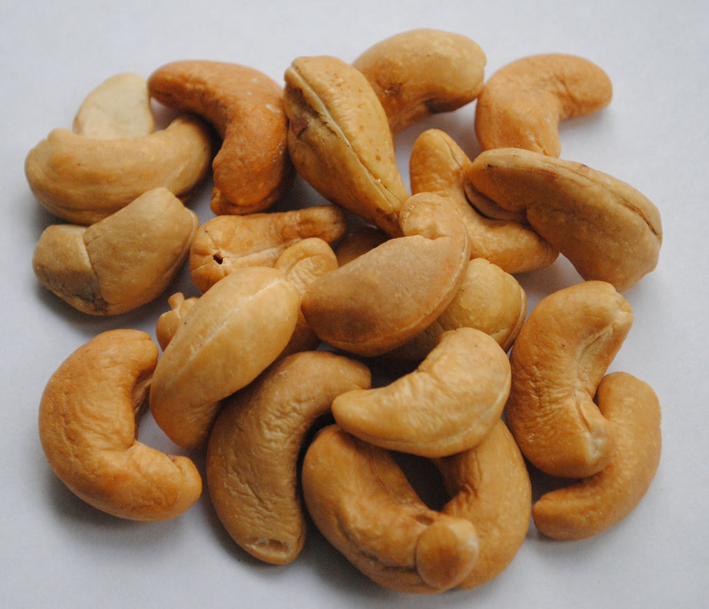 Can Dogs Eat Cashews? Facts and Safety Tips to Know